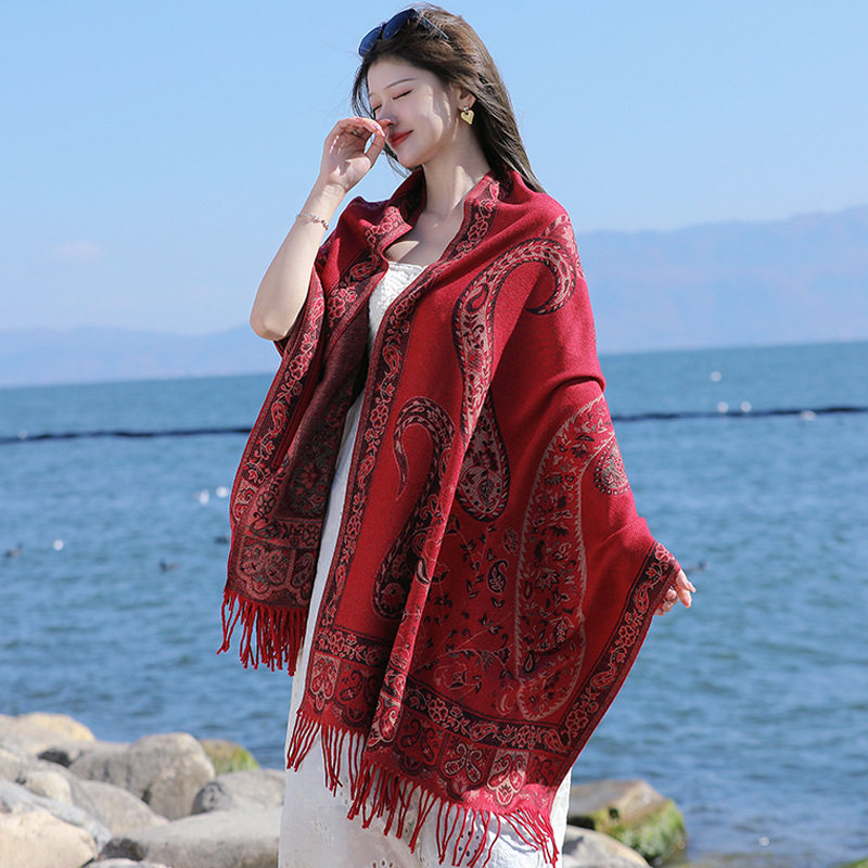新疆西藏青海沙漠旅游穿搭民族风披肩女云南丽江大理红色腰果围巾