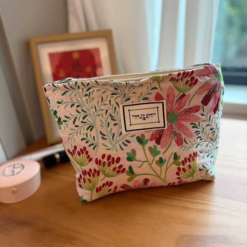 国风刺绣碎花化妆包女2025新款收纳布袋子拉链旅行洗漱包整理袋