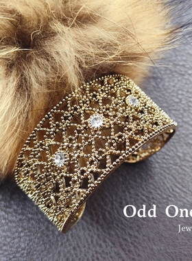 Odd One 欧美复古做旧时尚个性民族风镂空宽版手镯