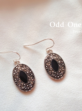 Odd One 时尚简约黑色做旧银色耳环耳饰