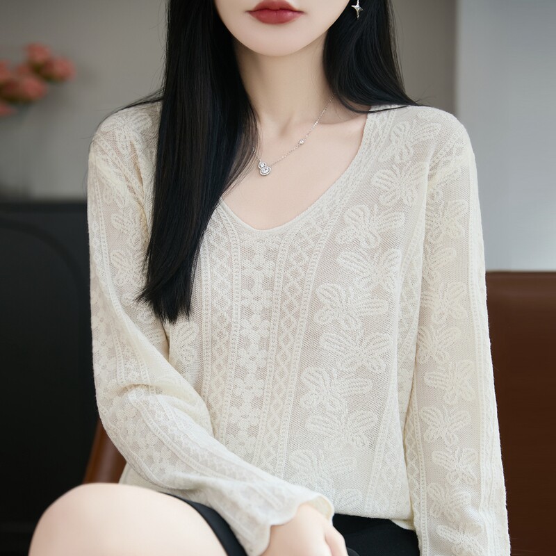 法式慵懒风V领提花镂空钩花毛衣