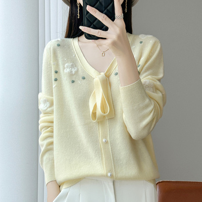 100%纯羊毛开衫V领重工刺绣外套