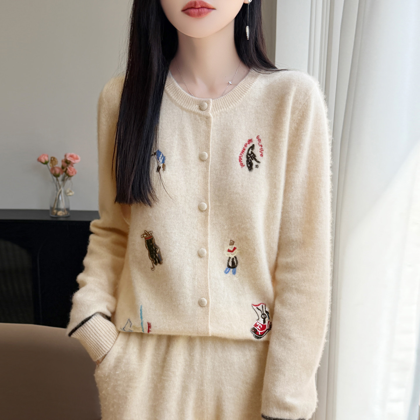 100%纯羊毛圆领开衫女刺绣卡通针织衫毛衣宽松慵懒风外套羊绒上衣
