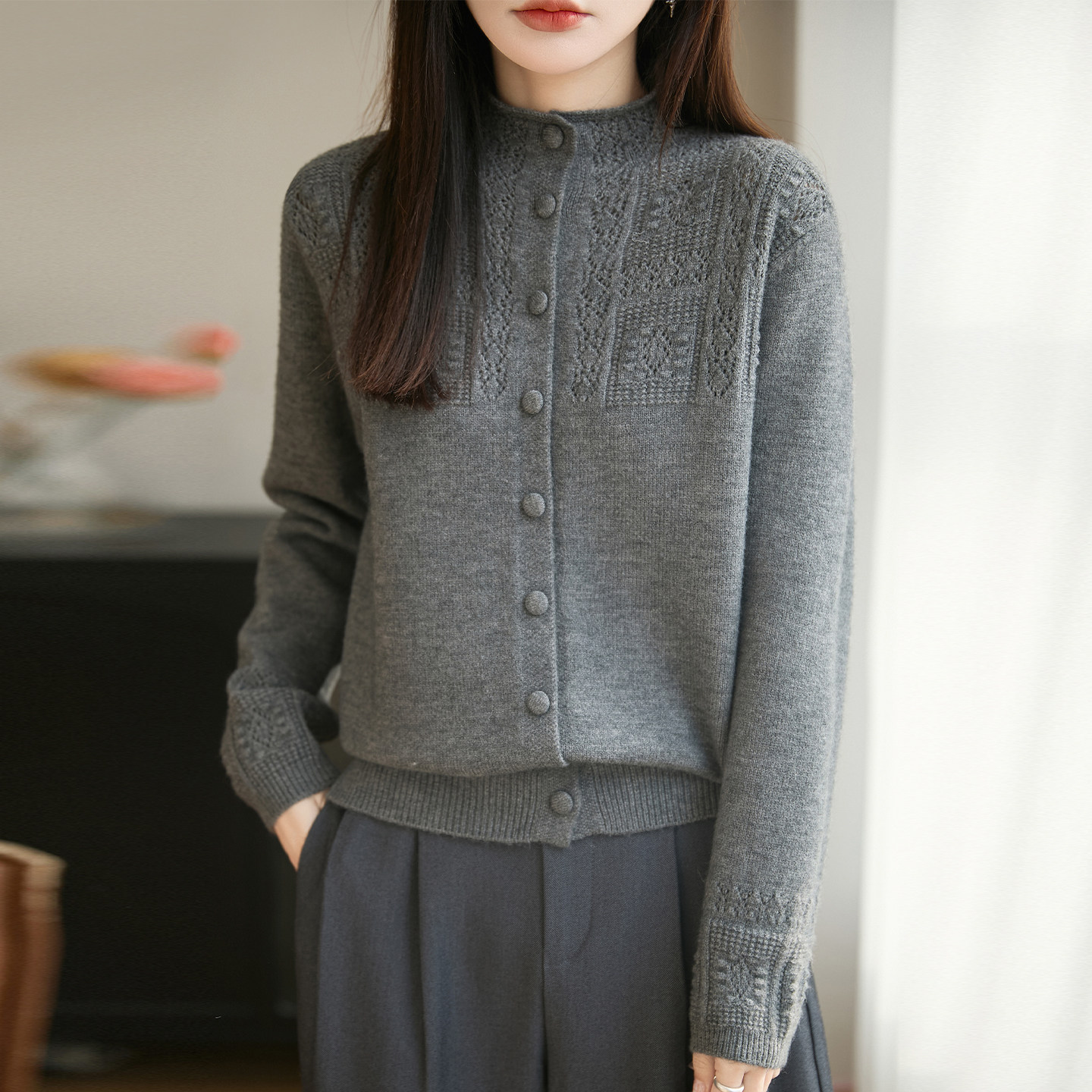 卷边半高领精纺羊毛开衫女秋冬镂空钩花针织毛衣宽松外套长袖毛衣,女装/女士精品,羊绒衫,淘宝优惠券,粉丝福利购,淘宝优惠卷