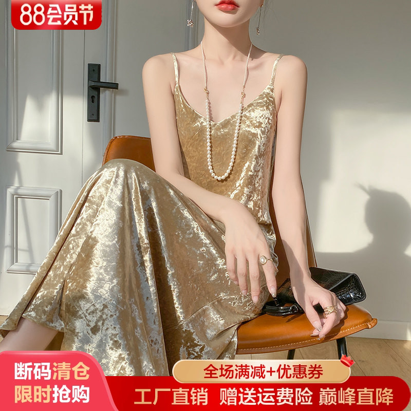 V领金丝绒女士中长款吊带连衣裙