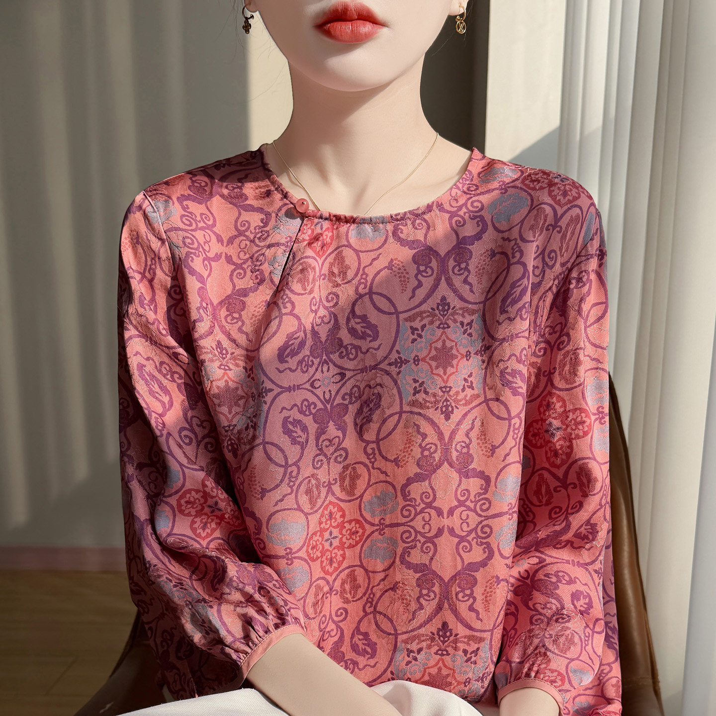 新中式复古印花缎面真丝上衣女七分袖圆领T恤宽松拼色半袖打底衫