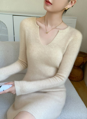 中长款半开V领山羊绒衫女连衣裙