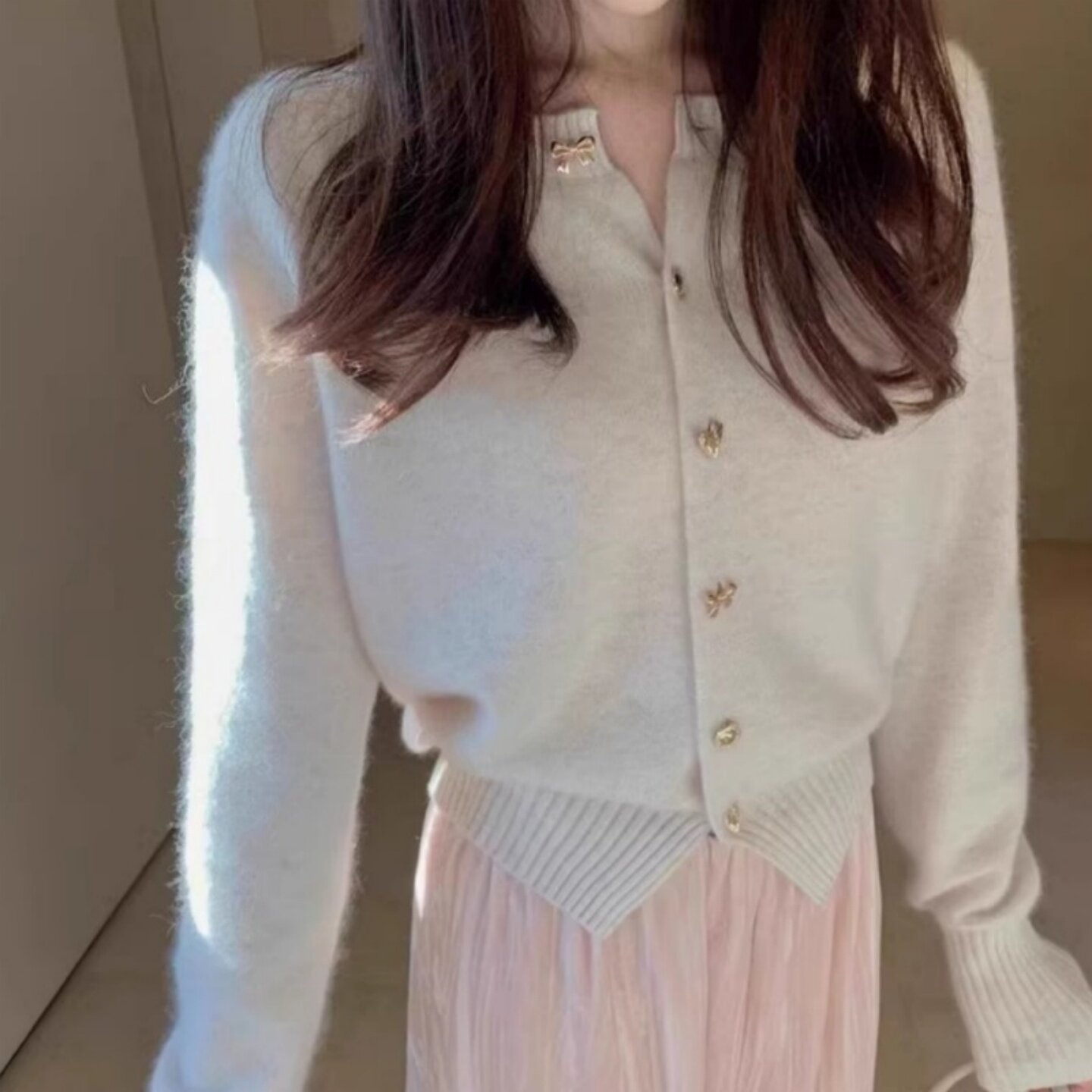 小香风纯羊毛衫圆领纽扣短款开衫