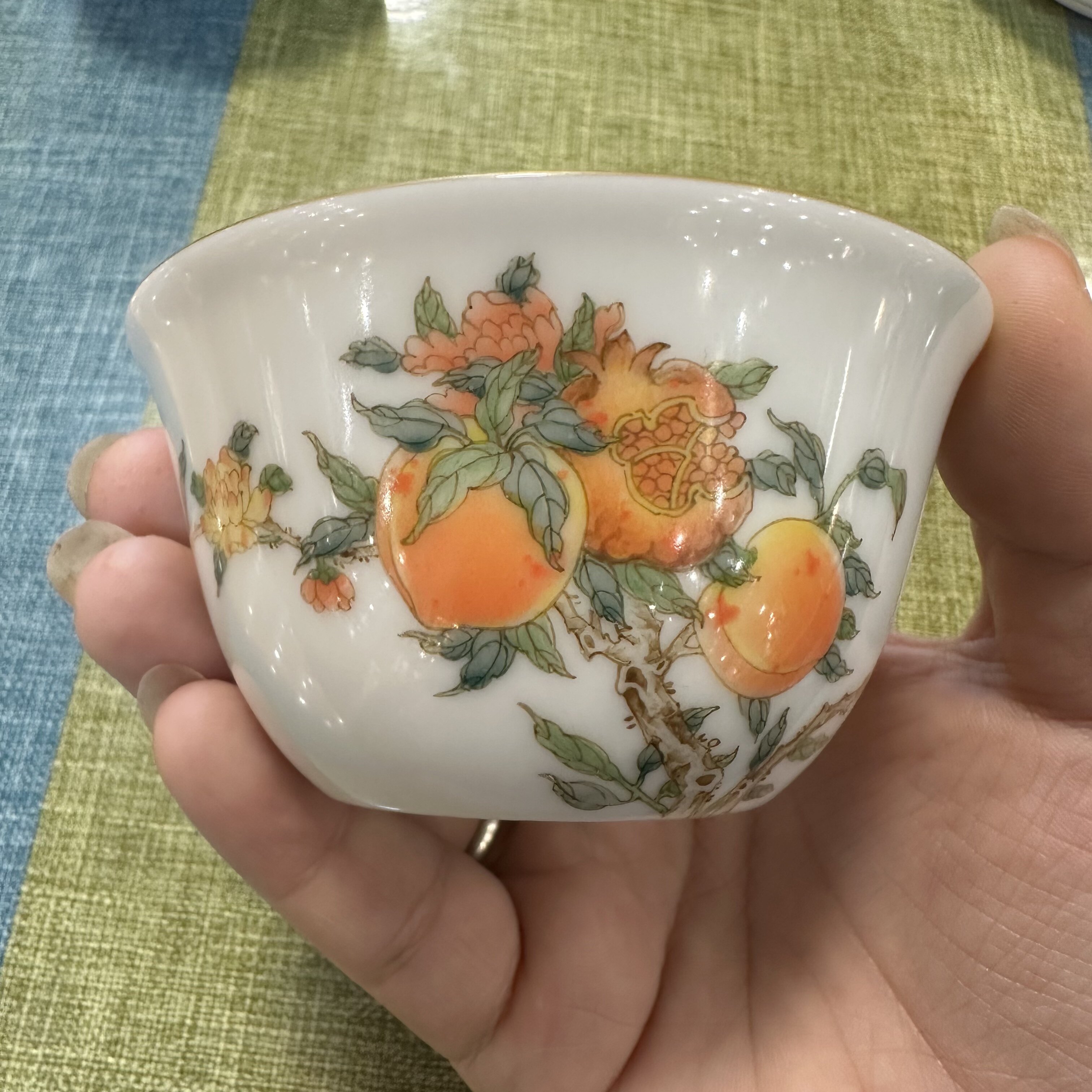 自慢堂新款鸡缸杯釉中彩三多主人杯多子多福笑口常开喝茶寿桃杯