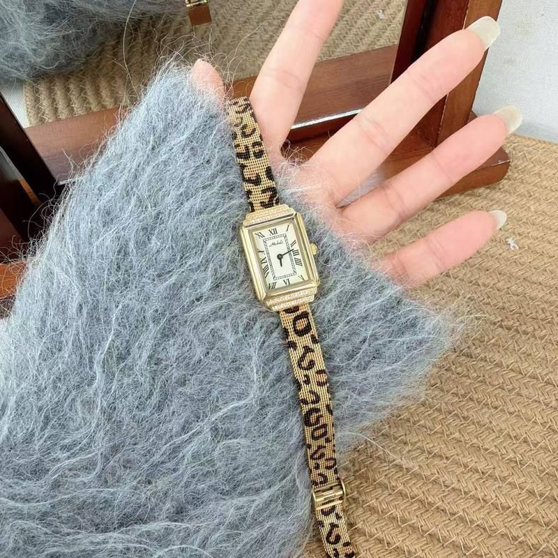 Mishali方形小香风小表盘豹纹表带手链表女款镶钻罗马表盘女表