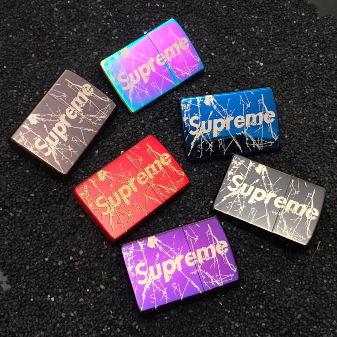 ¡¾×£ÈÚ¡¿×ôÂÞúÓÍ´ò»ð»ú¾«µñÃÀÅ·Supreme³±ÅÆ´óÀíʯËéÁÑ´¿Í»ð»ú