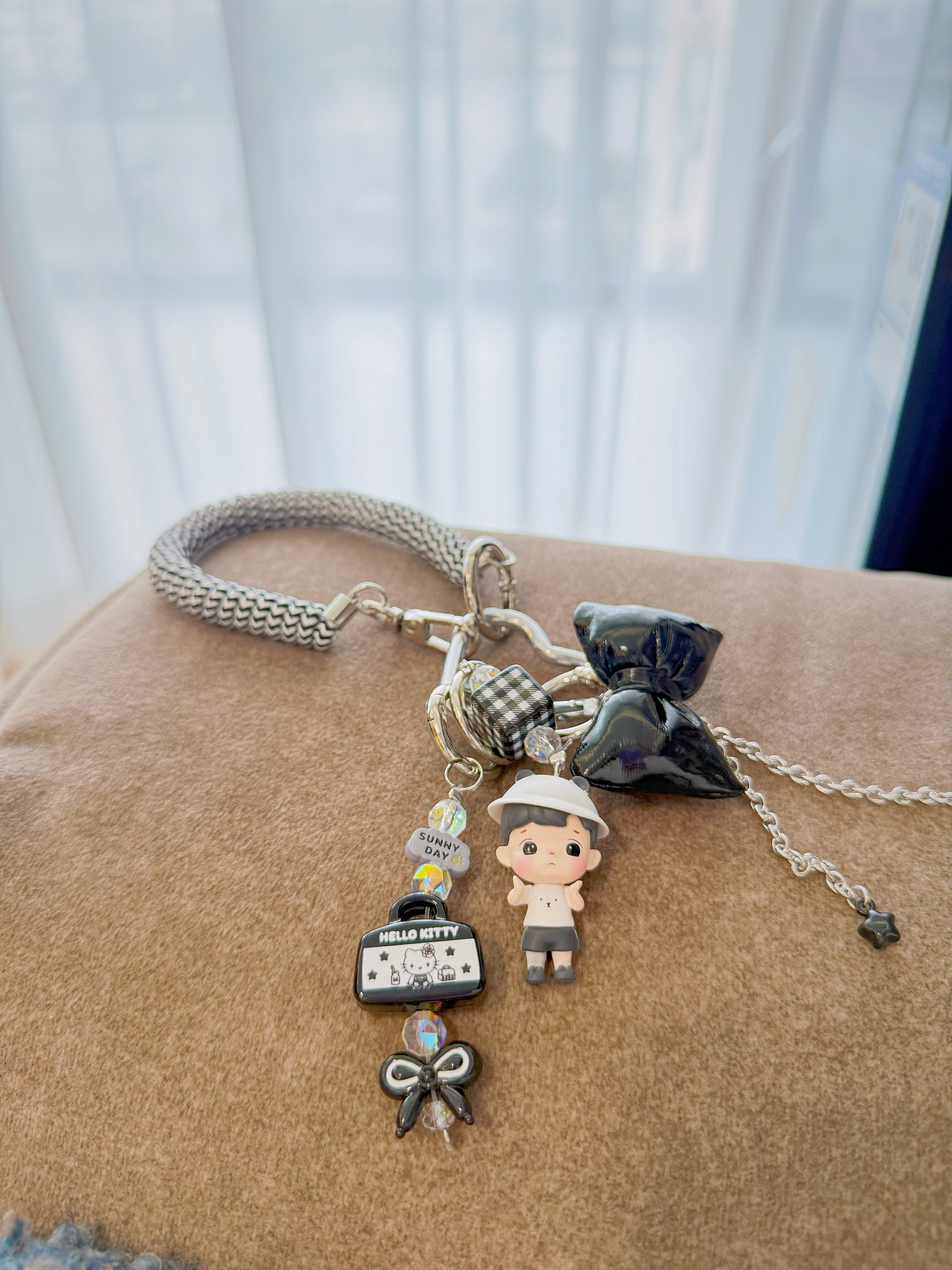 神经手工现货 haci超乖蝴蝶结ins风高颜值包挂件钥匙扣高级黑白配