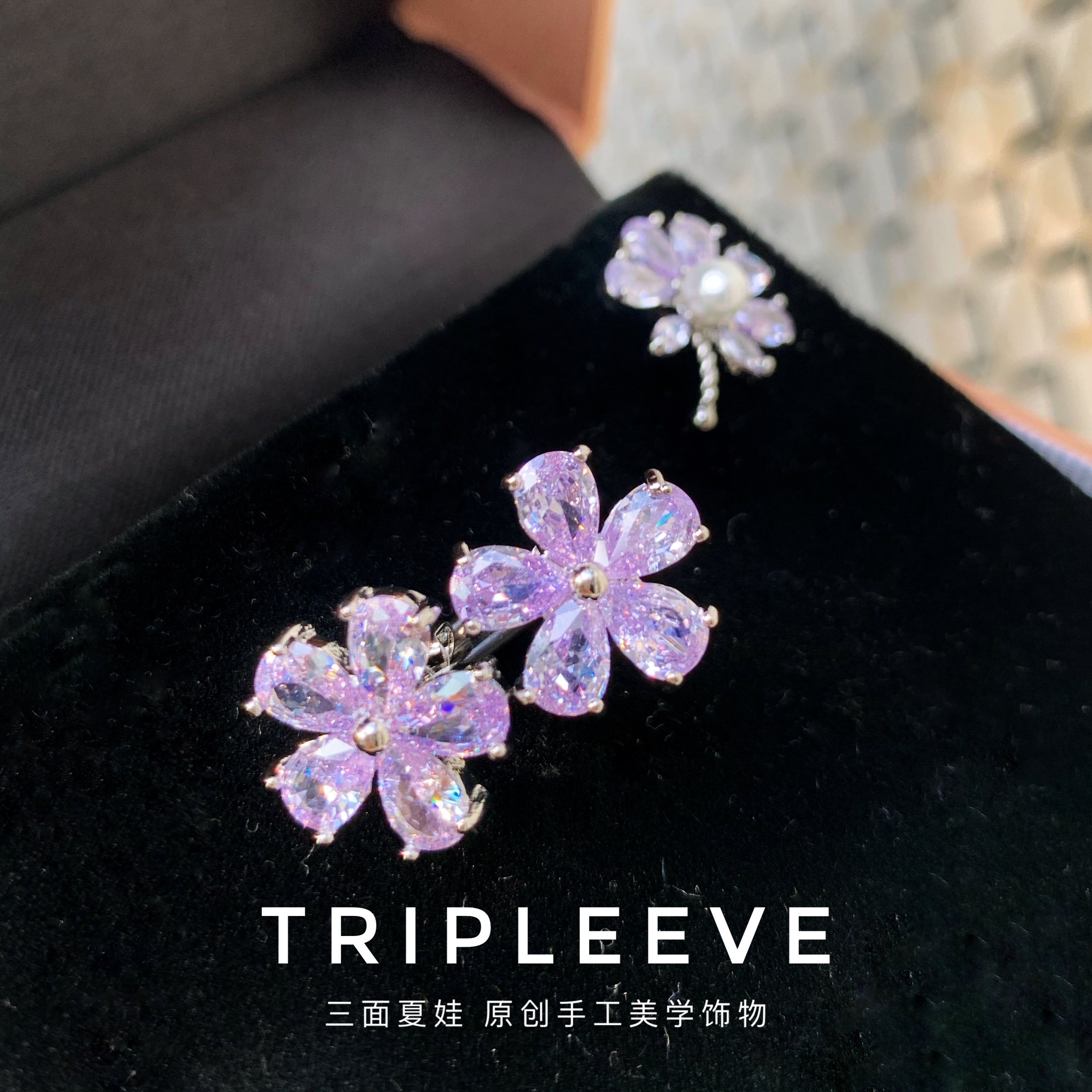 单朵睡莲 爆闪淡紫色花朵耳钉耳环 小众 无耳洞改蚊香盘耳夹