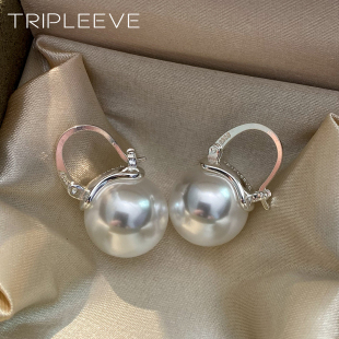董卿同款 耳扣 施家珍珠耳环女冷光澳白金珠铂金灰s925纯银水桶款