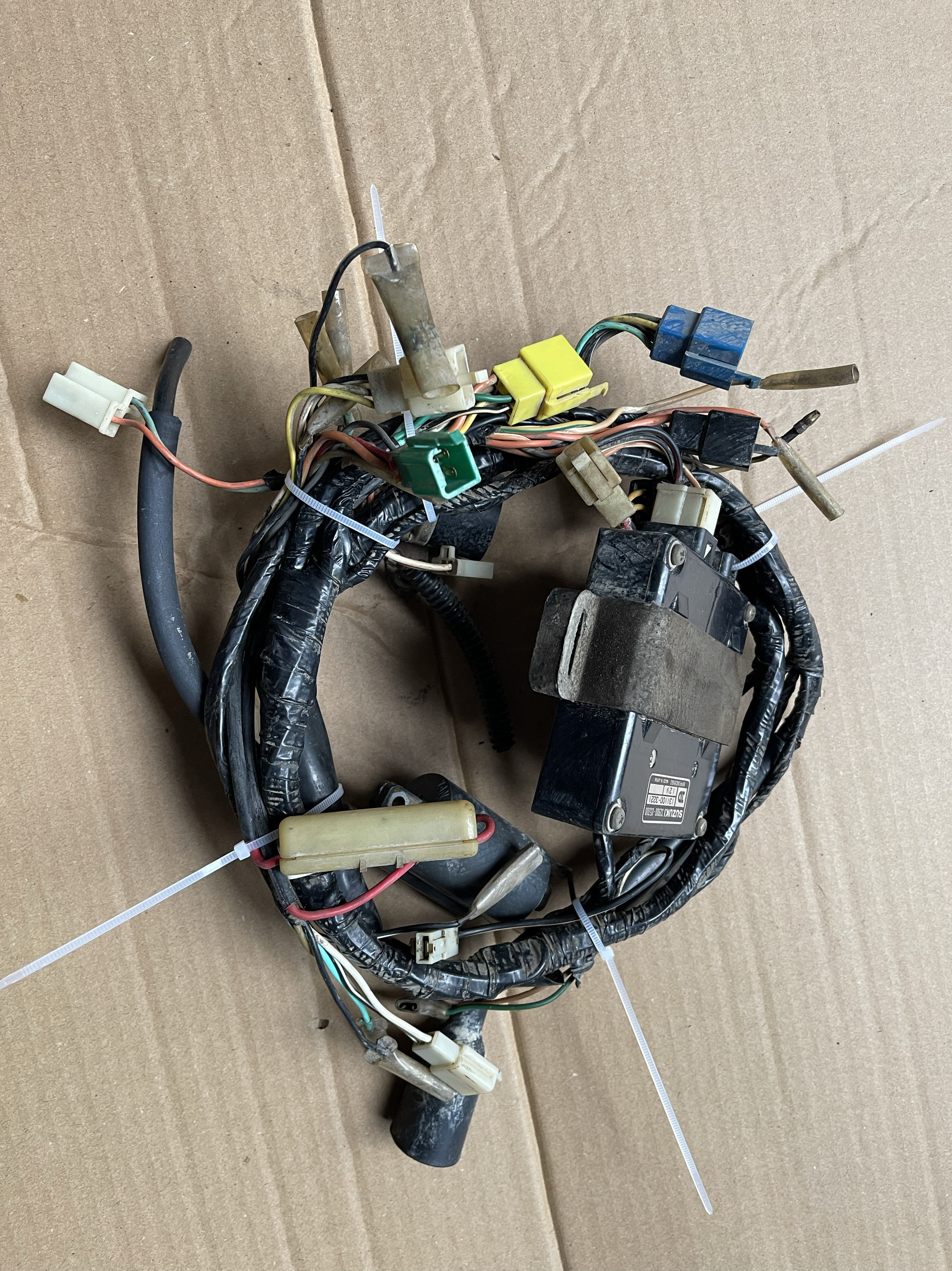 铃木gs125f401原装拆机线路电器总成点火器继电器高压包