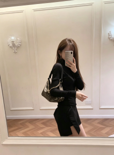 米兰时装周明星田曦薇同款黑色高领针织衫修身老钱打底衫长袖上衣