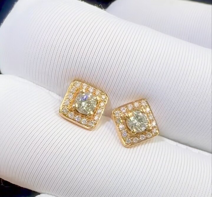 18k玫瑰金钻石耳钉，主钻27分，SI FG级别