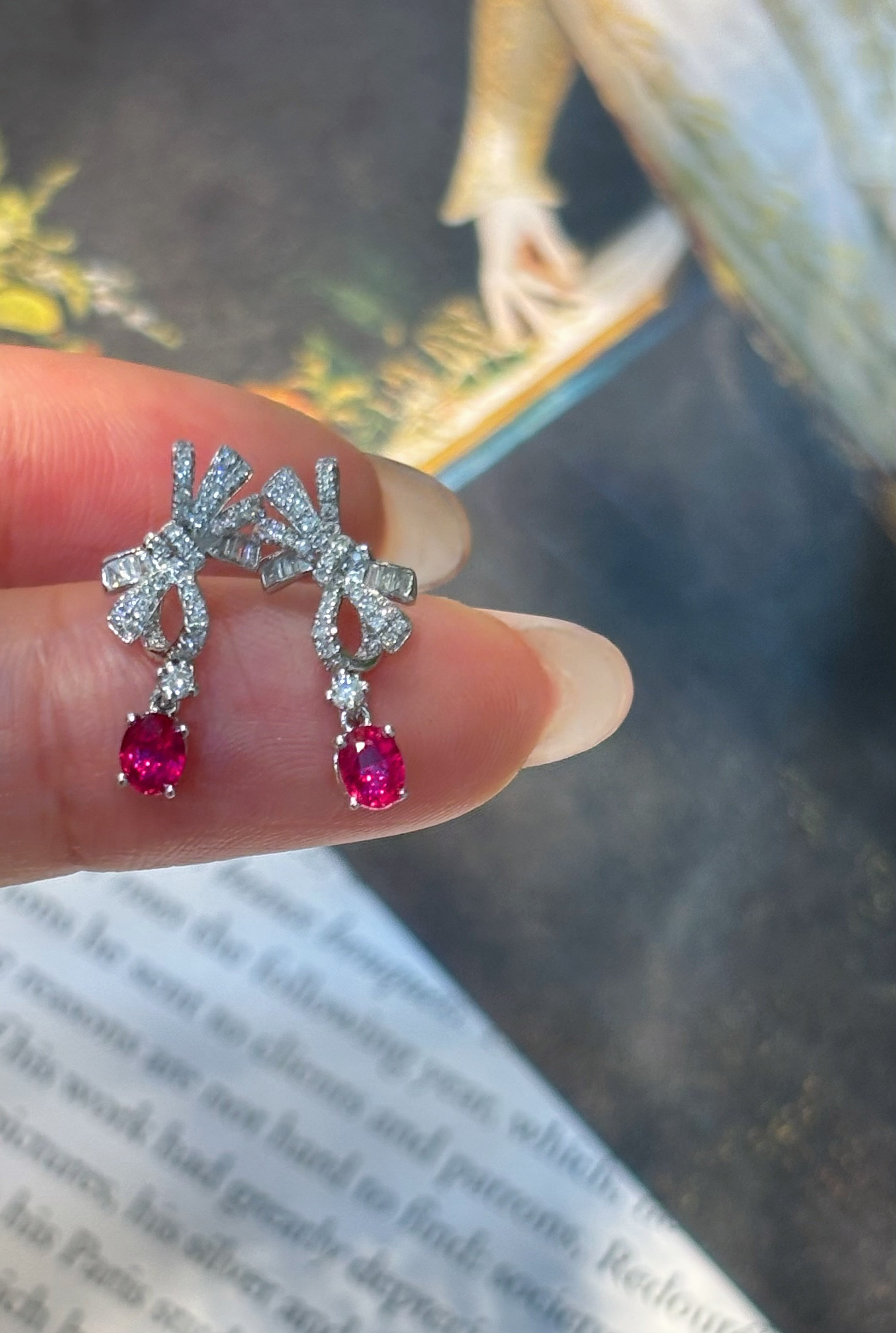 18k金足反钻镶嵌60分 无烧红宝石蝴蝶结耳钉全透玻璃体配国际证书,珠宝/钻石/翡翠,耳饰,淘宝优惠券,粉丝福利购,淘宝优惠卷