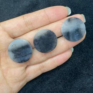 天然新疆青花圆牌吊坠23.5x4m 玉质细腻 油润度好