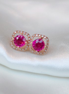 18K金天然碧玺耳钉总重1.42g，石重0.8ct，钻石40颗 8.8*8.8mm