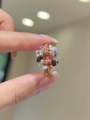 18K金重4.53g，宝石0.27ct钻石0.16ct彩蓝宝0.77ct/14#（可改圈）