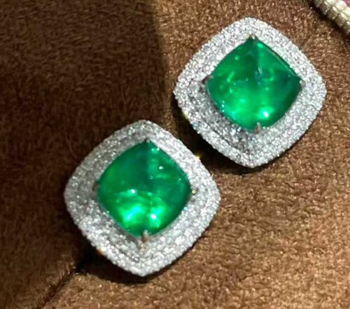 2.8克拉糖塔祖母绿耳钉，18K金钻石镶嵌，配国际证书