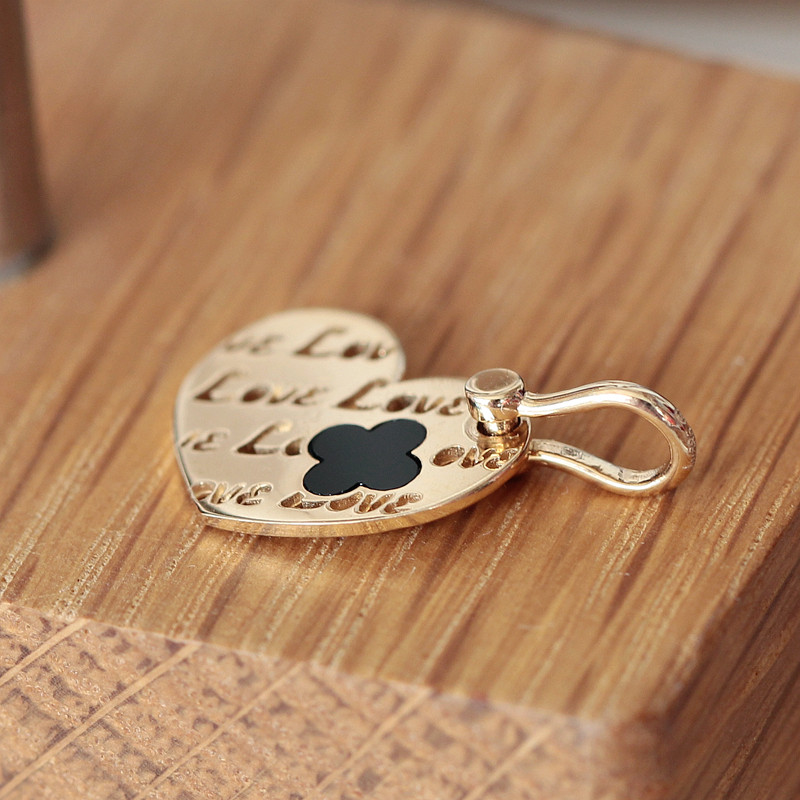 订货韩国14K金爱心吊坠 镂空love字母镶嵌黑玛瑙四叶草挂坠不含链