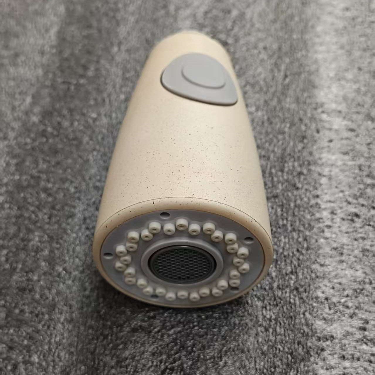 水龙头喷头增压双模式燕麦色