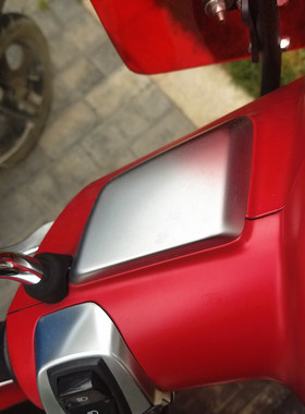 标致摩托车QP150T姜戈通用制动液箱护罩银色刹车泵护盖黑漆装饰盖