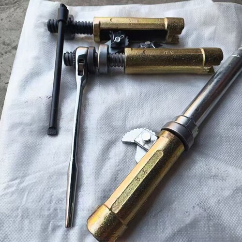 加厚咬齿蝴蝶扣扳手咬合强3倍