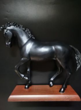 汉威金属钢马 工艺品摆件
