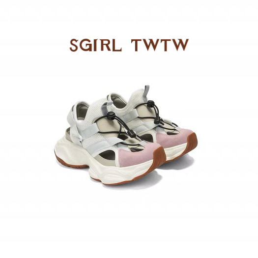 和凉鞋一样凉快的镂空老爹鞋