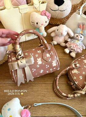原创新品可爱小兔熊碎花波士顿蝴蝶结小巧手提包高级棕色斜挎包女