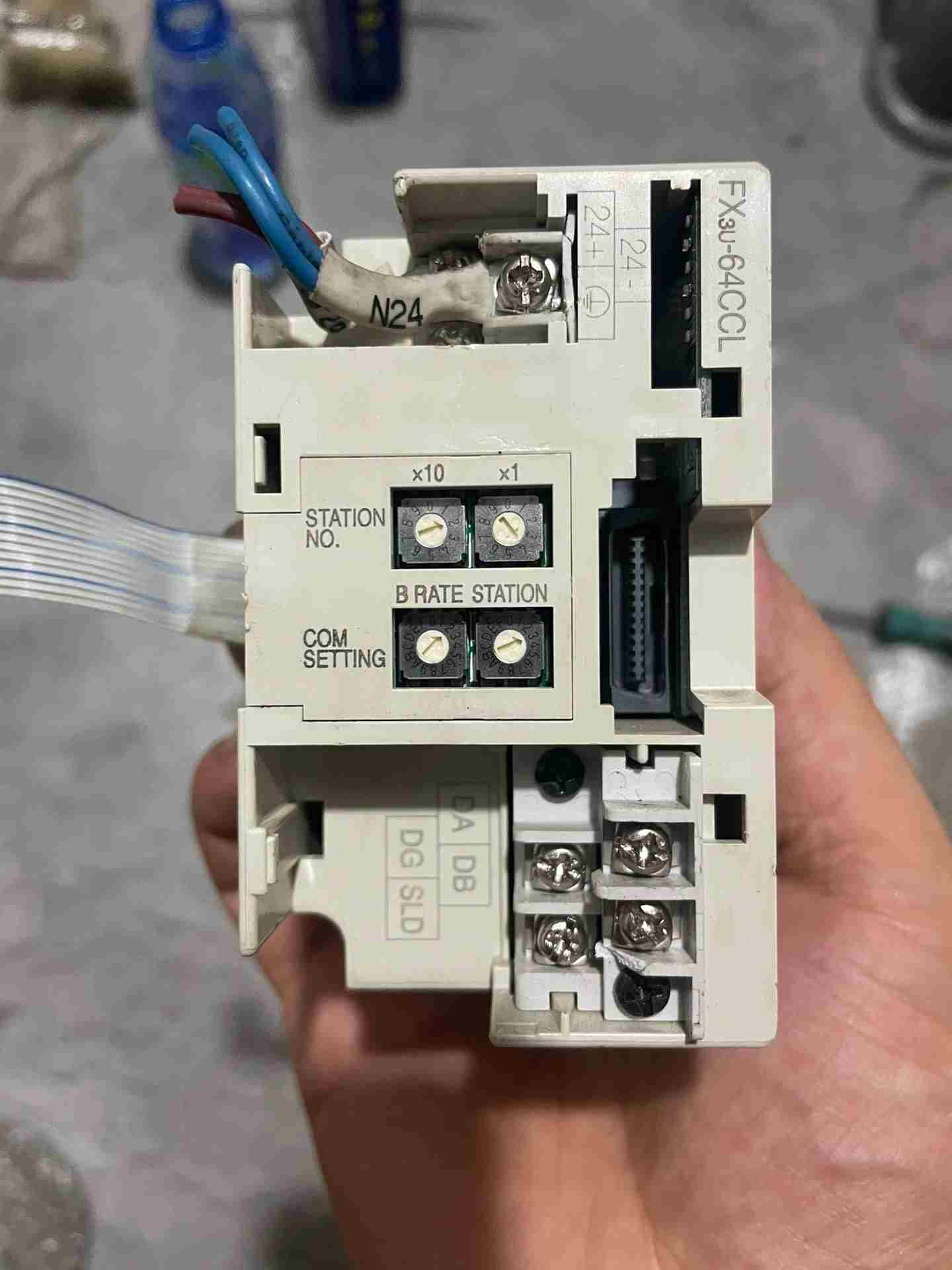 三菱PLC FX3U-64CCL，成色如图，功能包好，350需议价询价