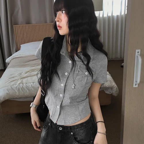 夏日小记 双口袋纽扣翻领短袖衬衫 甜酷辣妹显瘦百搭修身短款上衣