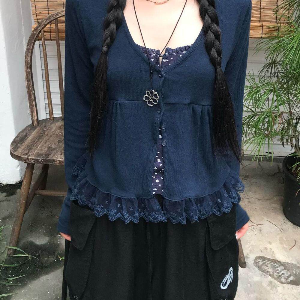 春天记事簿 复古蕾丝花边纽扣短开衫 纯欲风休闲宽松长袖小外套,女装/女士精品,T恤,淘宝优惠券,粉丝福利购,淘宝优惠卷