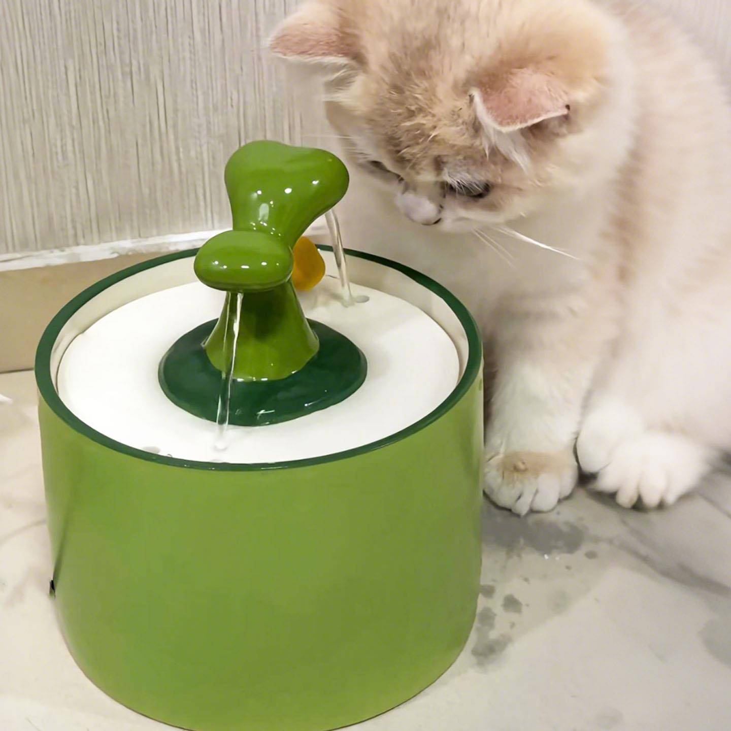 水YSJ猫咪饮水机循陶瓷饮水器自动流不插电物流动环喝水不湿嘴宠