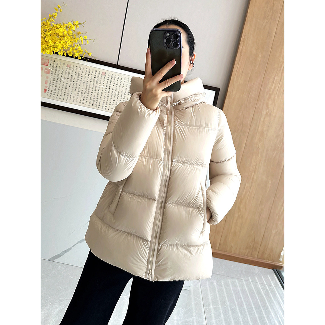 C4813 时尚巴黎的老店 超暖 实穿更减龄 面包版 连帽羽绒服白鹅绒