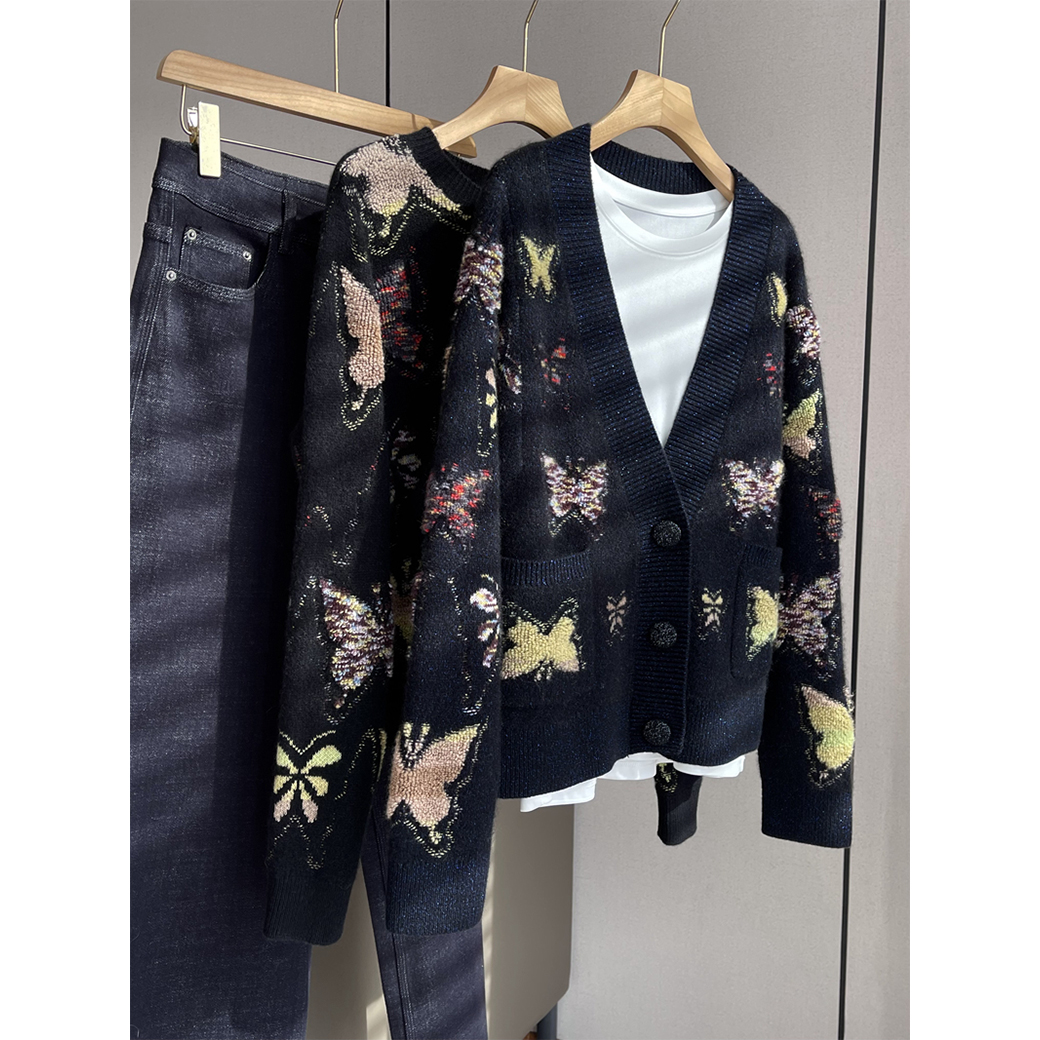 C4714 时尚巴黎的老店 老钱奢感 毛巾绣蝴蝶提花 山羊绒毛衣+开衫