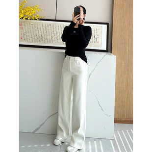 V5165 时尚巴黎的老店 保暖加绒 超柔软又显瘦 米白色直筒牛仔裤