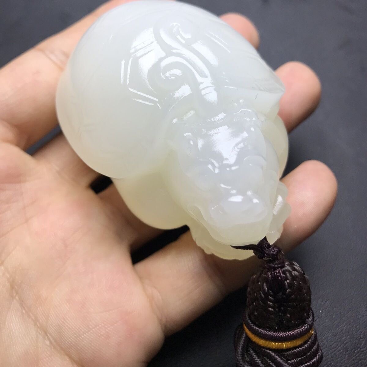 天然和田玉籽料原石龙龟手把件玄武手玩件摆件白玉把玩件玉石项链