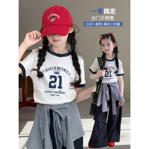 女童套装2026夏季新款儿童字母短袖T恤休闲工装裤屁帘韩版三件套
