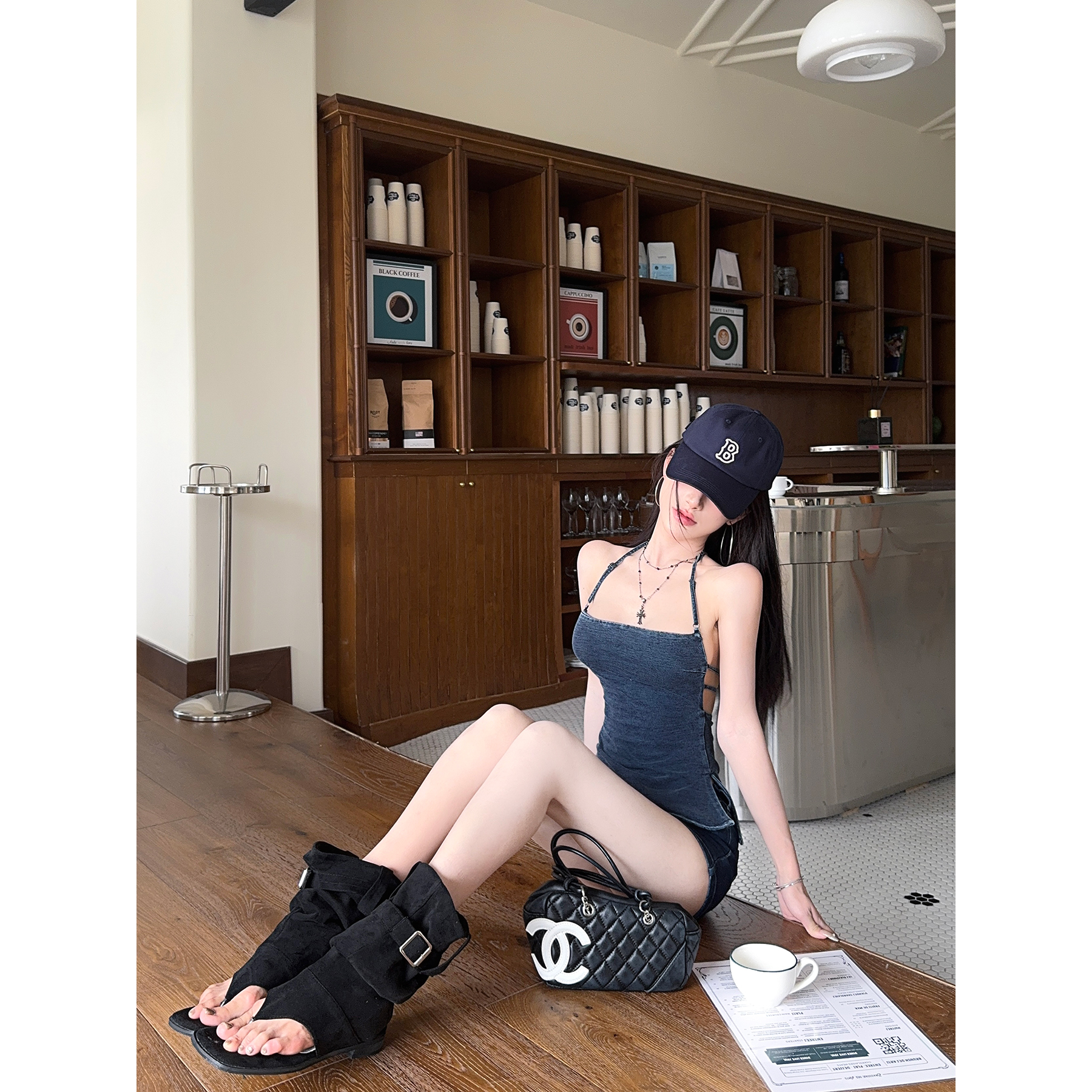 灰尘邓邓 辣妹牛仔套装女2025夏季性感露背挂脖上衣裙裤两件套