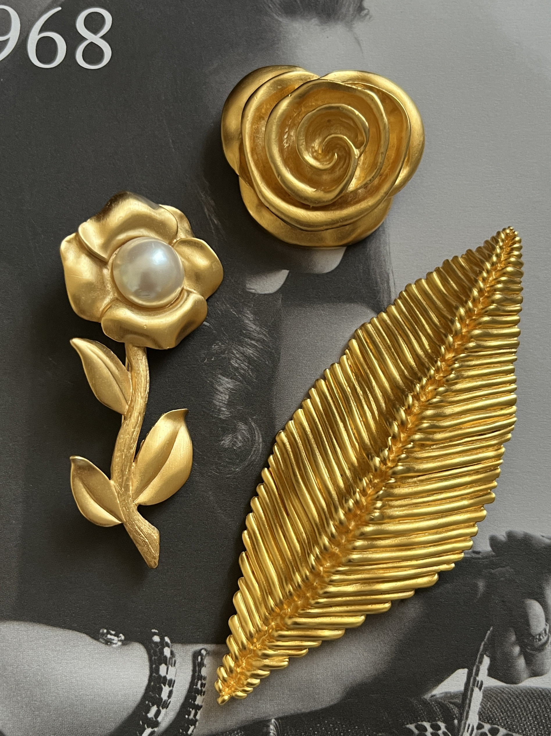 vintage西洋古董liz浓金玫瑰花立体胸针