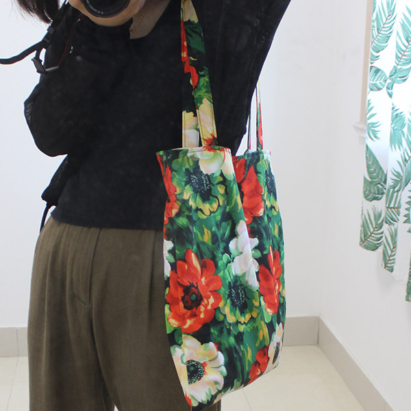 @李因乐 彩色油画复古花布袋 花簇绿海～