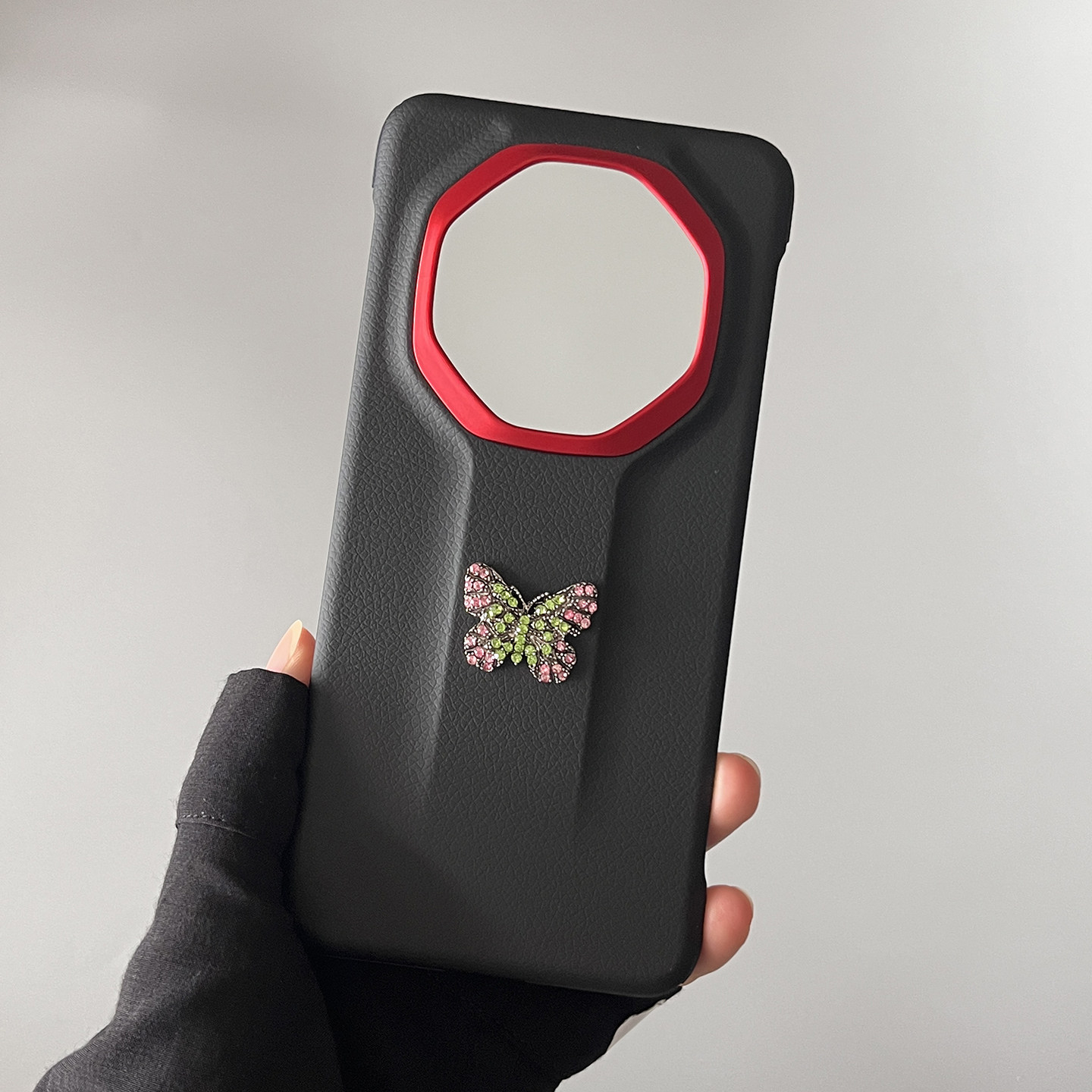 水钻蝴蝶华为mate70RS非凡大师版手机壳个性创意超薄散热无边框mate60rs保时捷设计80rs撞色红色镜头圈外壳