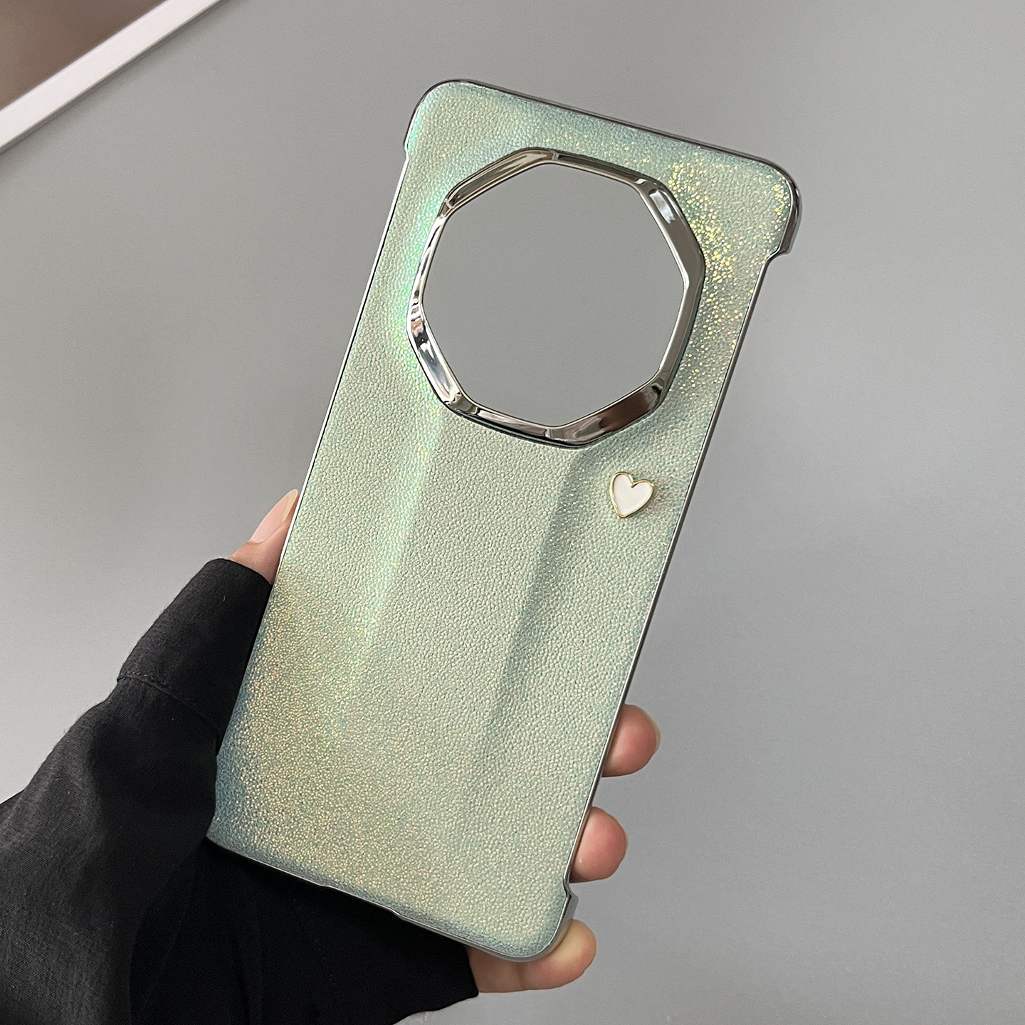 新款华为mate70rs非凡大师版闪粉水钻爱心手机壳mate60RS保时捷无边框超薄散热保护套创意奢华女款70rs壳