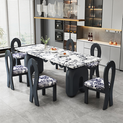 宝格丽餐桌麦兜餐桌椅组合