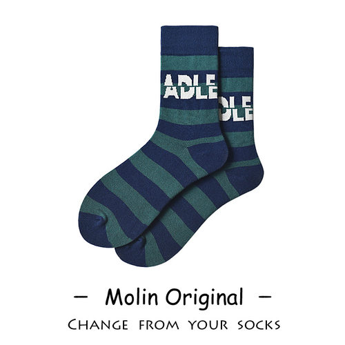 潮深蓝色字母拼接街头休闲中筒袜