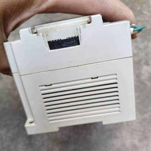 议价台达PLC DVP20PM00M 1台 成色看可维修